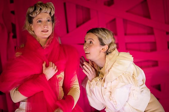 Die Waffen nieder Foto: Matthias Jung